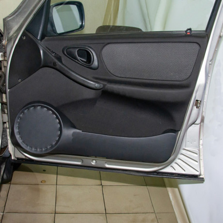 Подиумы B@3 2123 Chevrolet Niv@ (под динамики 20см) купить недорого с доставкой в Бахчисарай
